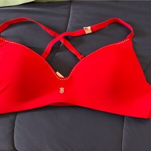 Victoria's Secret Scarlet Red Bra wireless